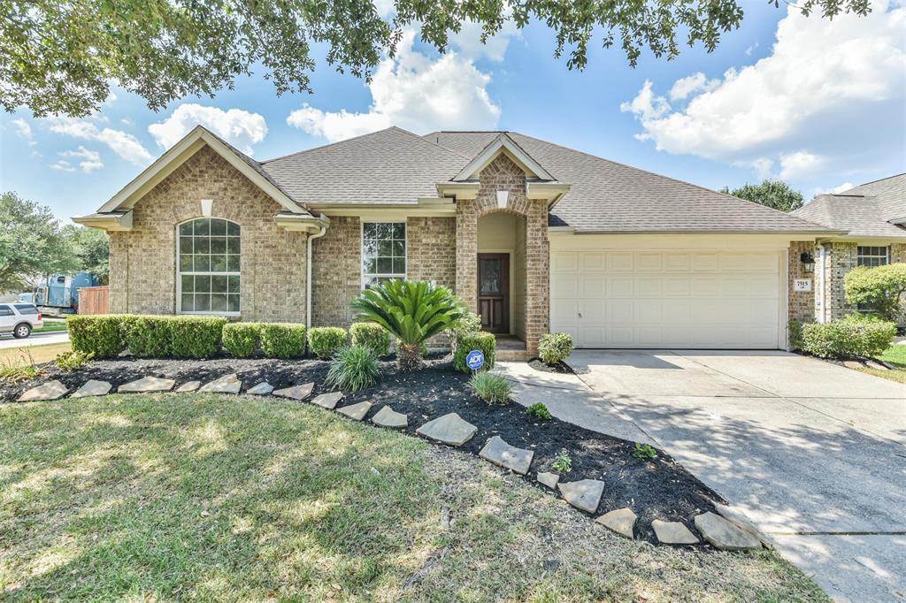 Primary Photo - 7515 Fall Creek Bend Ct