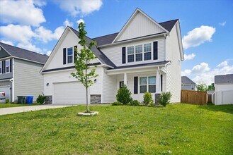Building Photo - 1717 Stackhouse Dr
