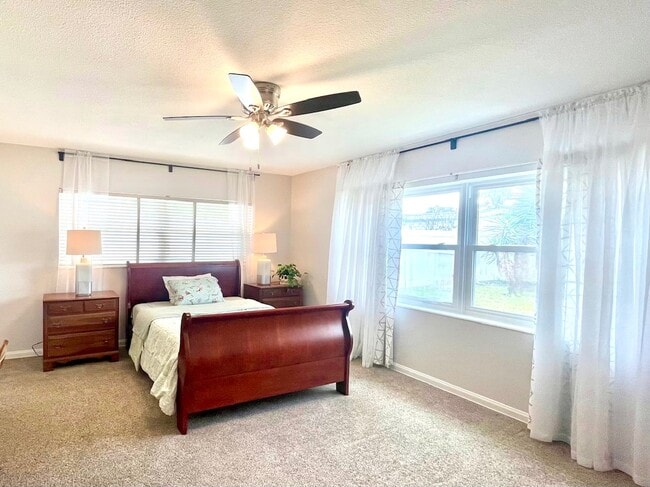 Foto del edificio - 4510 Cranston Pl