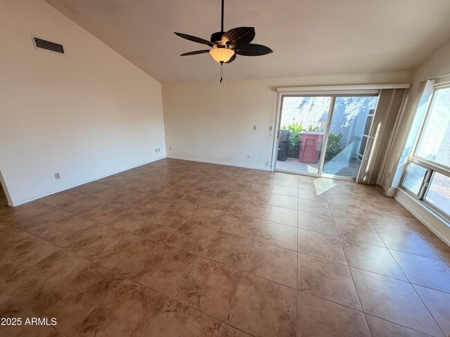 Foto del edificio - 2526 N 87th Way