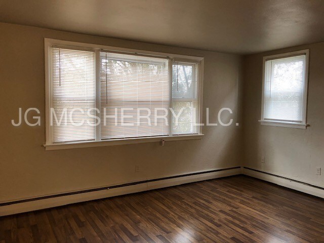 Foto del edificio - Large Two Bedroom Apartment 19111