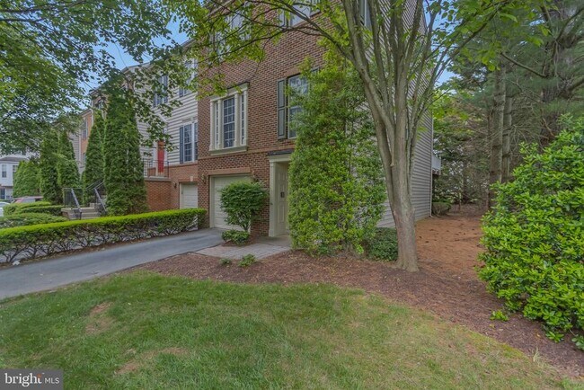 Foto del edificio - 18001 Foxworth Ct
