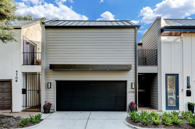 Building Photo - 4704 Mt Vernon St