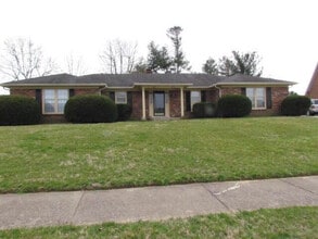 Building Photo - 3375 Moundview Ct