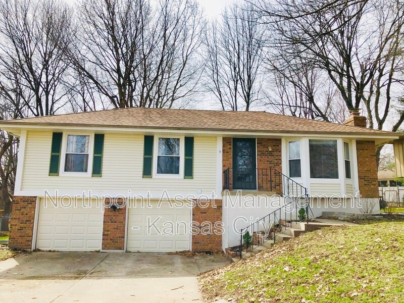 Primary Photo - 508 NE Johnston Dr