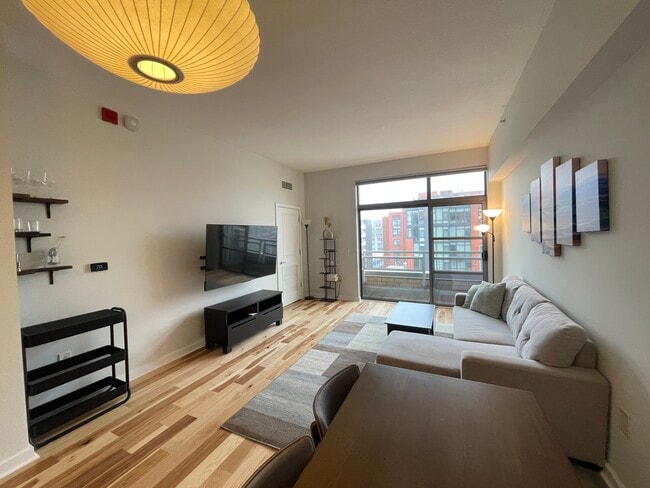 Building Photo - 475 K St NW