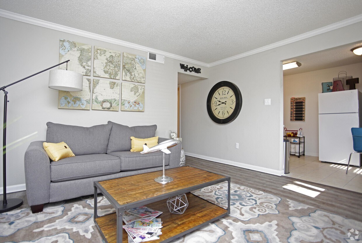 Latitude 30 All utilities included! Apartments Baton