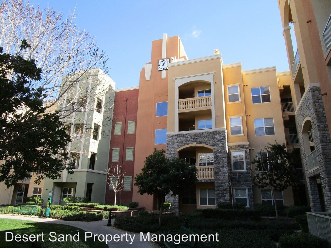 Foto principal - 68 E Serene Ave