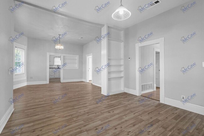 Foto del edificio - 419 N Grand Ave