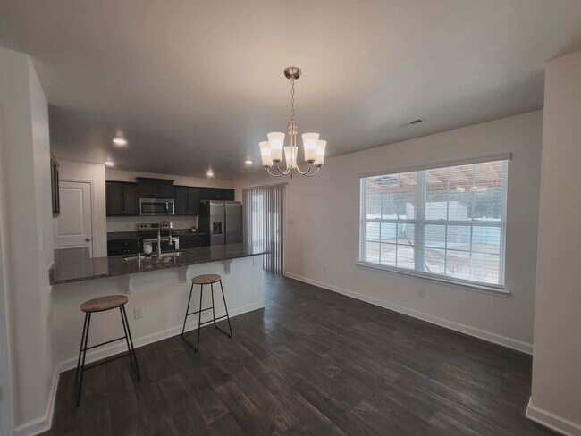 Foto del edificio - 13403 Michael Lynn Rd