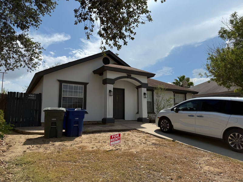 Primary Photo - 1168 Savannah Loop