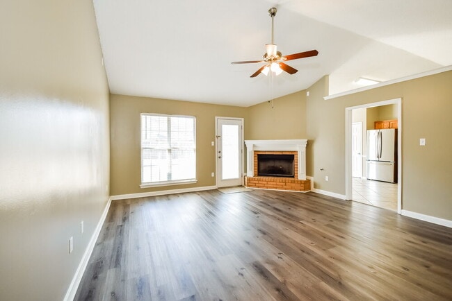 Building Photo - 7343 Bridle Ln