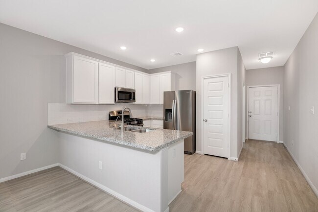 Foto del edificio - 8439 Moonlight Bay Cir