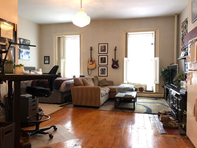 Building Photo - 109 Beacon St
