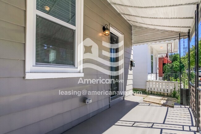 Foto del edificio - 1718 Garrard St