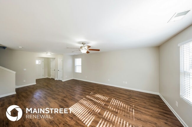 Building Photo - 105 Union Station Dr