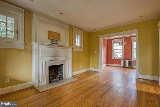 Building Photo - 2029 N Kenmore St