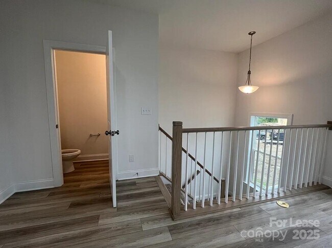 Foto del edificio - 9221 Walnut Hl Rd NW