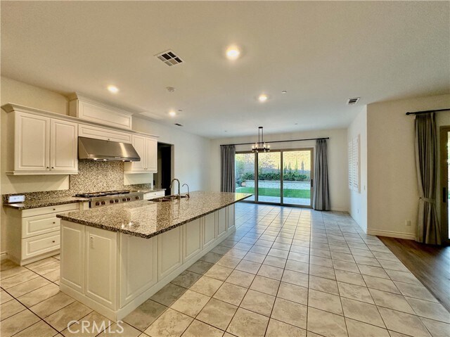 Building Photo - 51 Lone Mountain