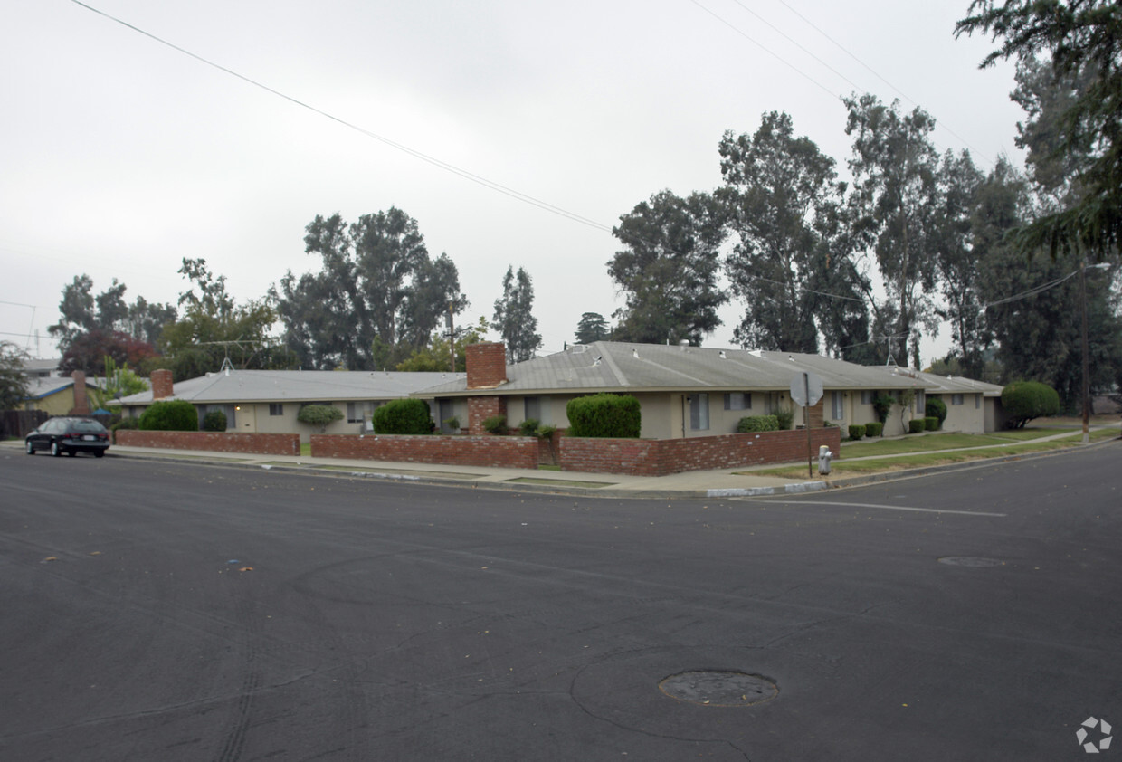 Foto del edificio - 3557 N Wishon Ave