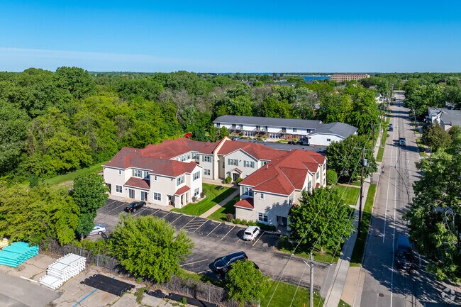 Foto aérea - University Townhomes