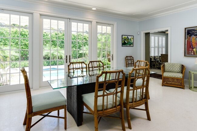 Building Photo - 255 Bahama Ln