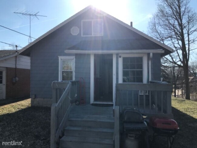Foto del edificio - 3 br, 2 bath House - 1100 Fountain Blvd