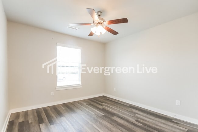 Foto del edificio - 428 N Wyandotte St