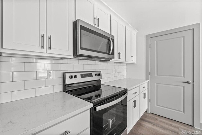 Foto del edificio - 75 Forester Ave