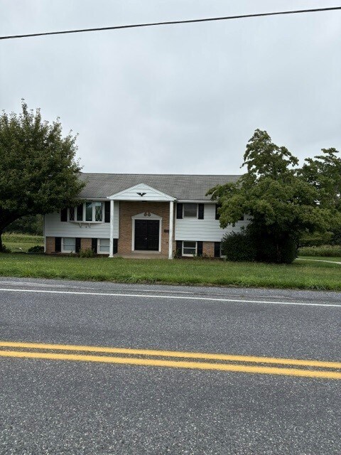 Foto del edificio - 740 Shoey Rd