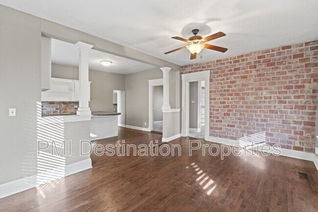 Building Photo - 9436 Haskins St