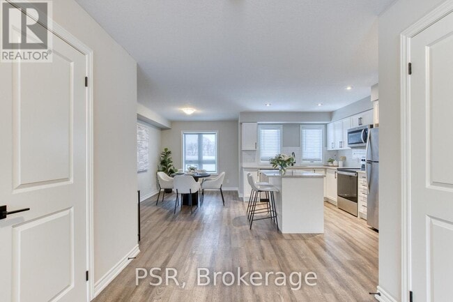 Building Photo - 235 Chapel Hill Dr