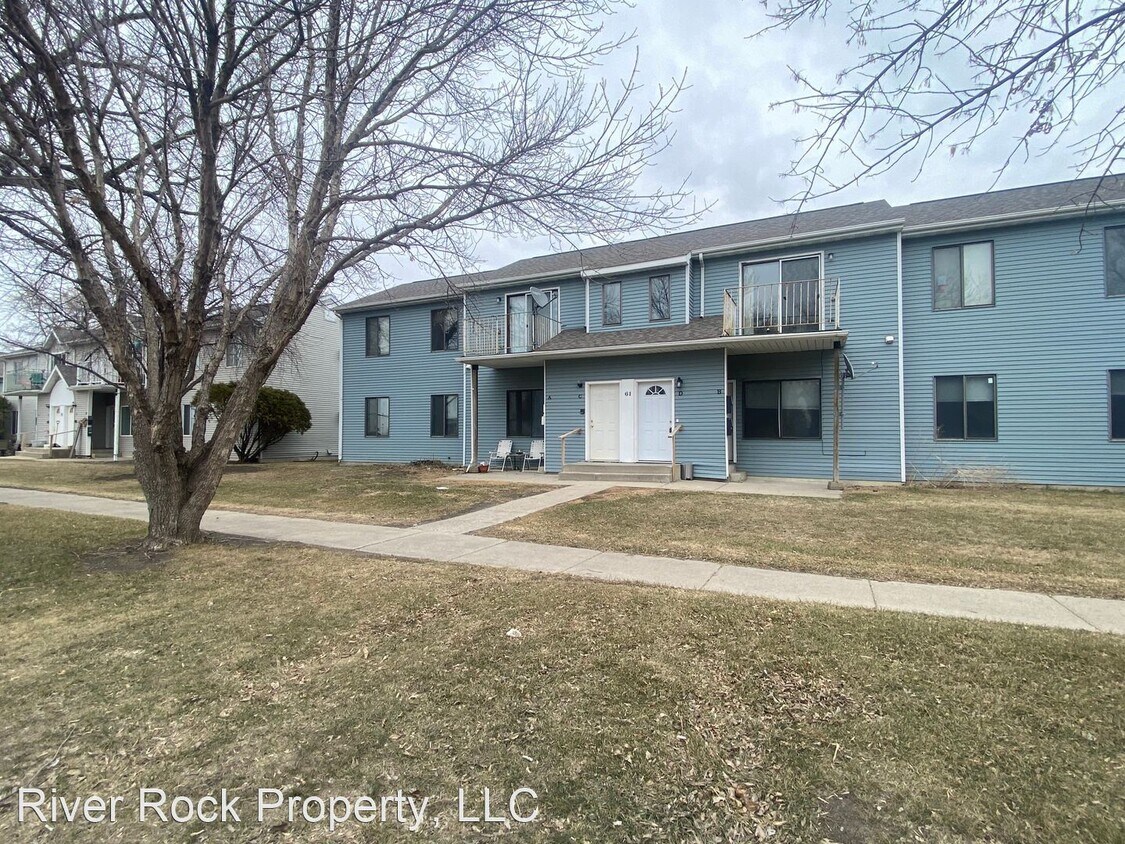 85 Center St, West Fargo, ND 58078 House Rental in West Fargo, ND