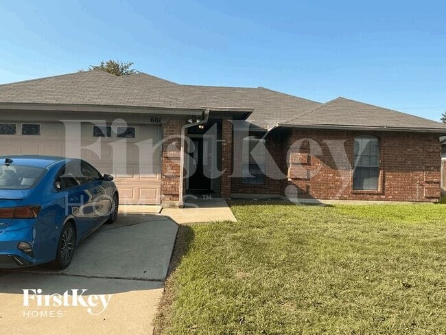 Building Photo - 601 Betsy Ross Dr