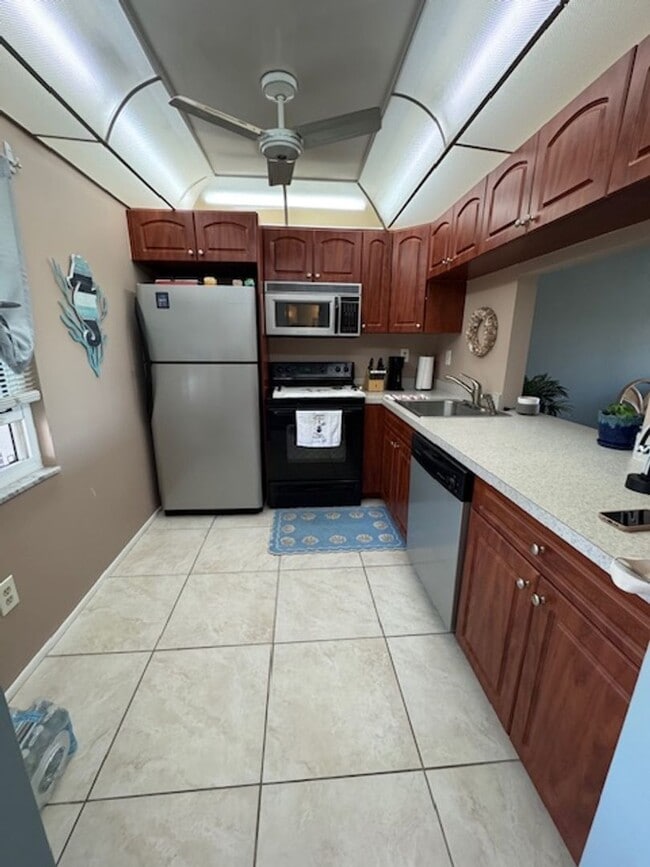 Building Photo - 1 bedroom 1 bathroom Seasonal rental in Seven Lakes