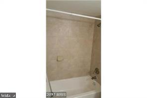 Building Photo - 6270 Rose Hill Ct