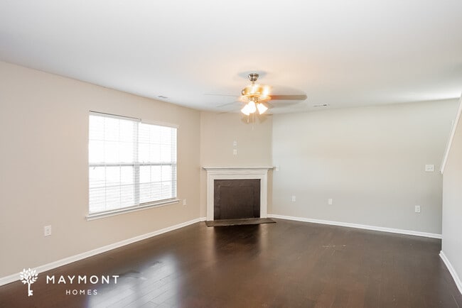 Building Photo - 1402 Kent Downs Ave SW