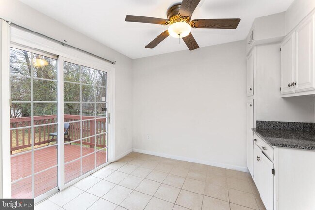Foto del edificio - 4322 Kentland Dr