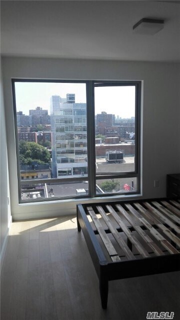 Foto principal - 13835-138-39 39th Ave