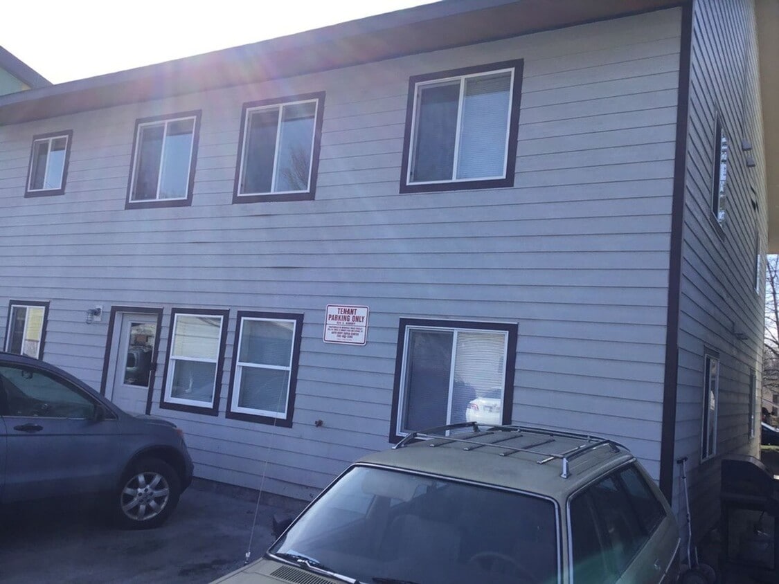 Building Photo - 324 S Asbury St