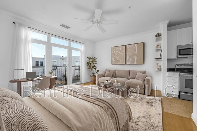 Building Photo - 1391 Pennsylvania Ave. SE