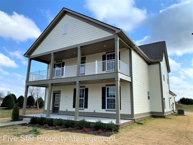 Building Photo - 4 br, 3.5 bath House - 1222 Westlawn Blvd