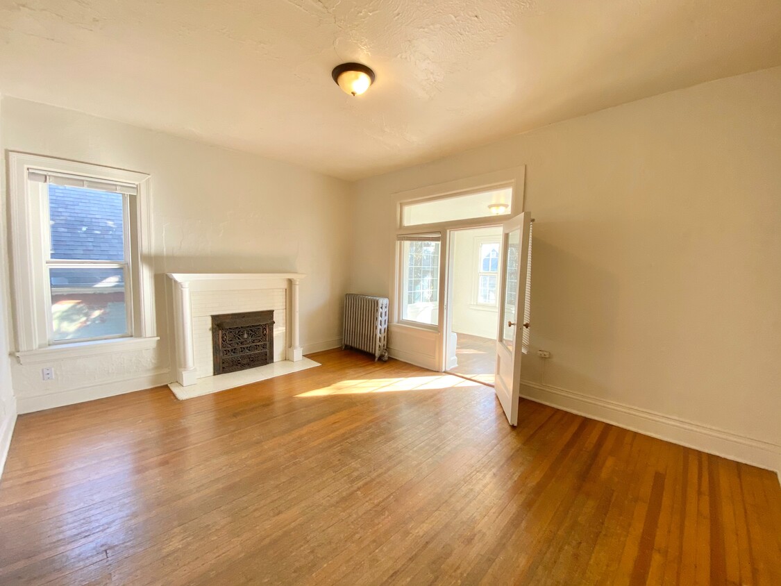 Foto principal - 1311 N Downing St