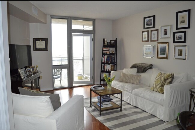 Condo filled with natural light - 555 Massachusetts Ave NW