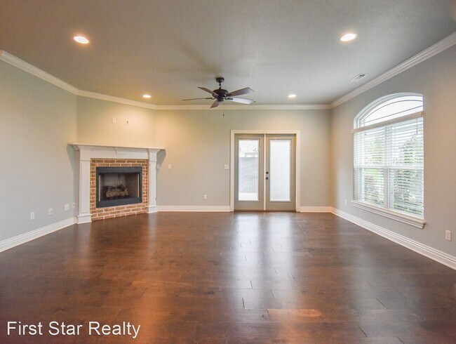 Foto del edificio - 4 br, 2.5 bath House - 521 North Salem Rd ...