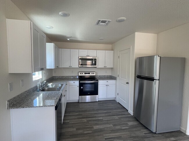 Foto del edificio - 2446 River Vly Cir