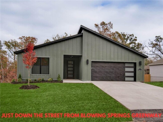 Building Photo - 1 Hemel Ln