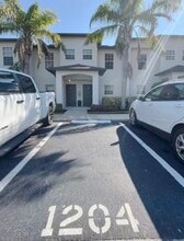 Building Photo - 9063 Gervais Cir