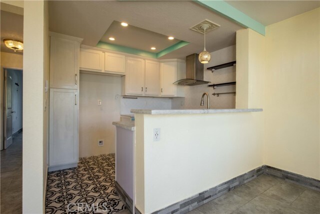 Building Photo - 26152 Los Viveros