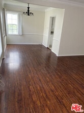 Building Photo - 1020 S WOOSTER